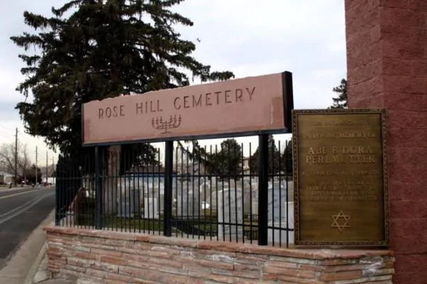 Historic Rose Hill Cemetery
