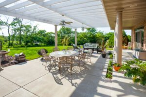 How does a pergola look on a concrete patio