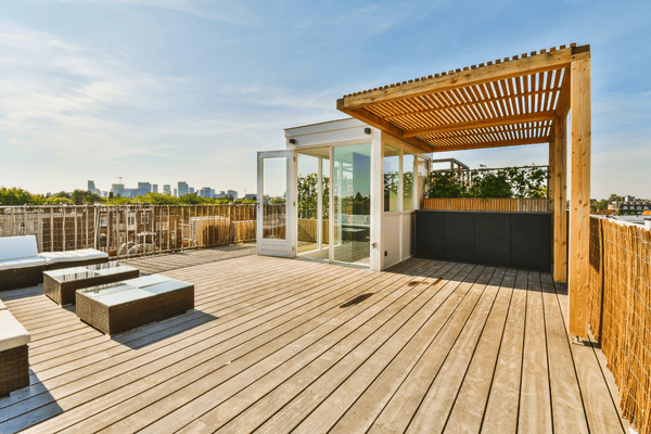 Rooftop Deck Construction: Design & Build Tips